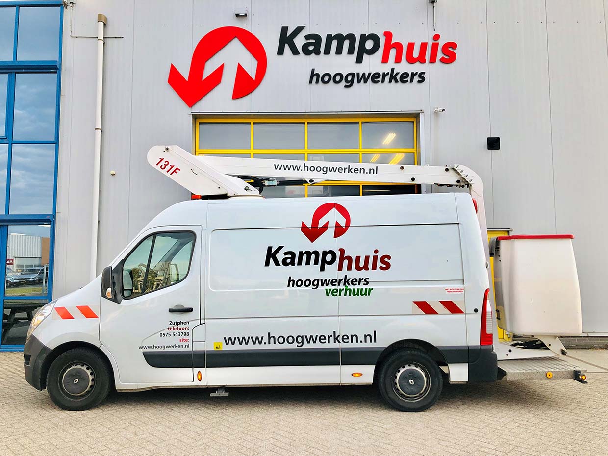 Autohoogwerker met stempels en jib 13 meter LK 131 - Kamphuis Hoogwerkers