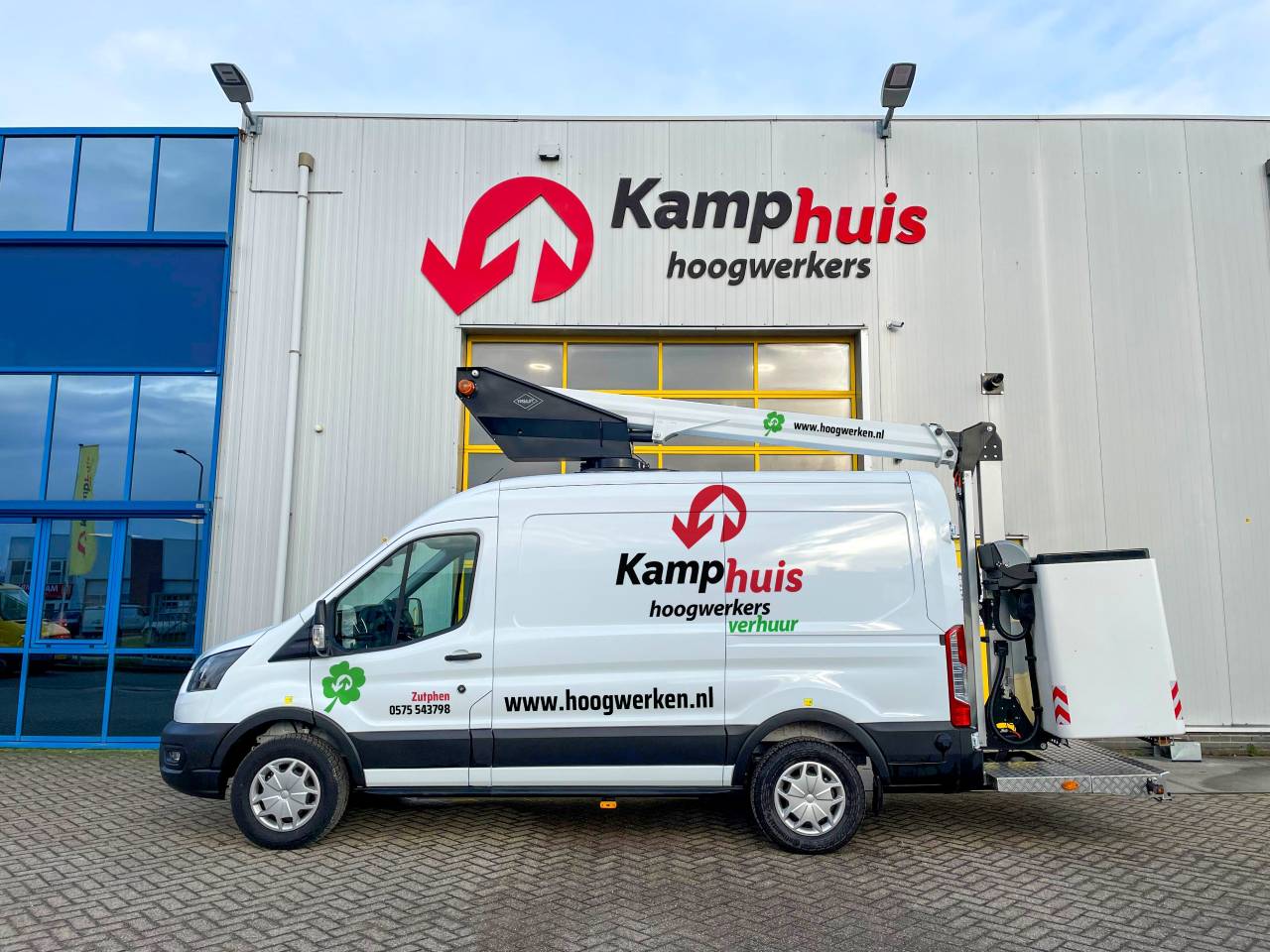 Elektrische autohoogwerker E Transit- Kamphuis Hoogwerkers