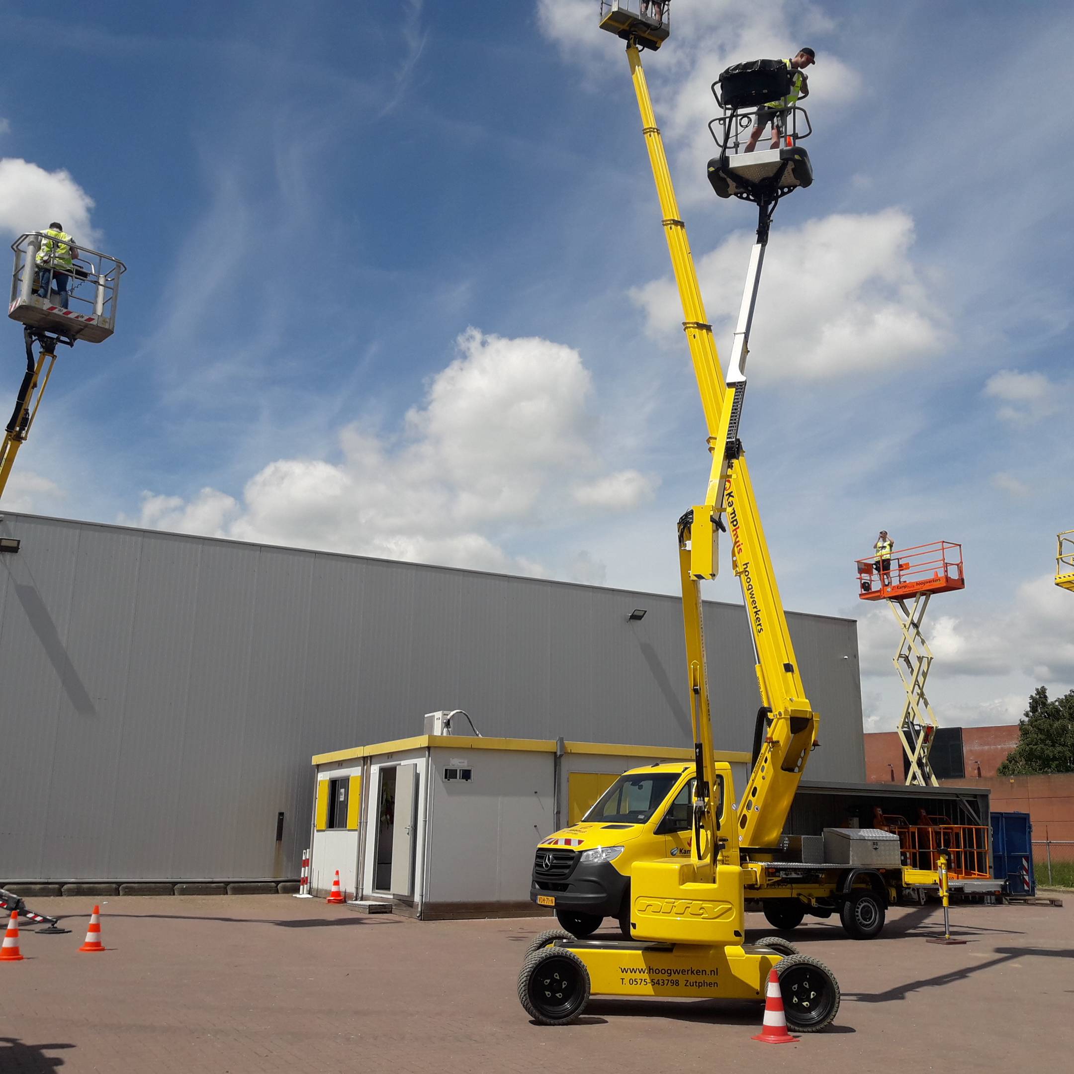 Training mobiele knik-telescoop hoogwerker - kamphuis hoogwerkers