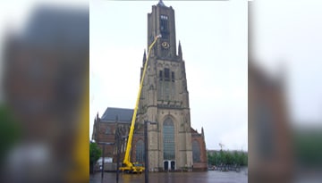 Schoonmaken Eusebius kerk Arnhem